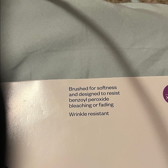 Room Essentials Microfiber Sheet Set in Light Blue - Picture 4 of 6